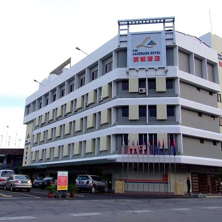 The Landmark Hotel Batu Pahat Esterno foto
