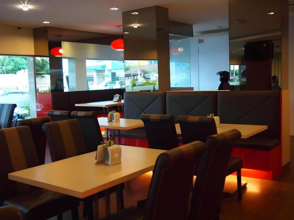 The Landmark Hotel Batu Pahat Esterno foto
