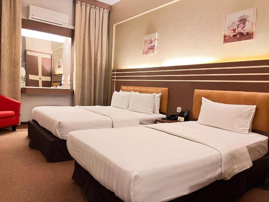 The Landmark Hotel Batu Pahat Esterno foto