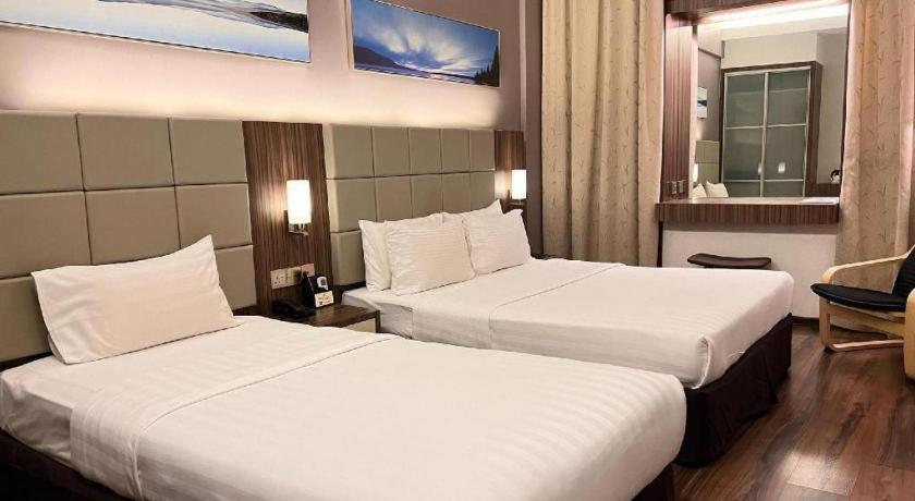 The Landmark Hotel Batu Pahat Esterno foto