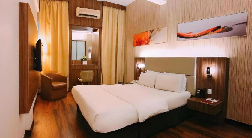 The Landmark Hotel Batu Pahat Esterno foto