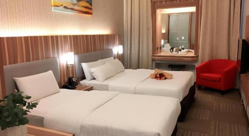 The Landmark Hotel Batu Pahat Esterno foto