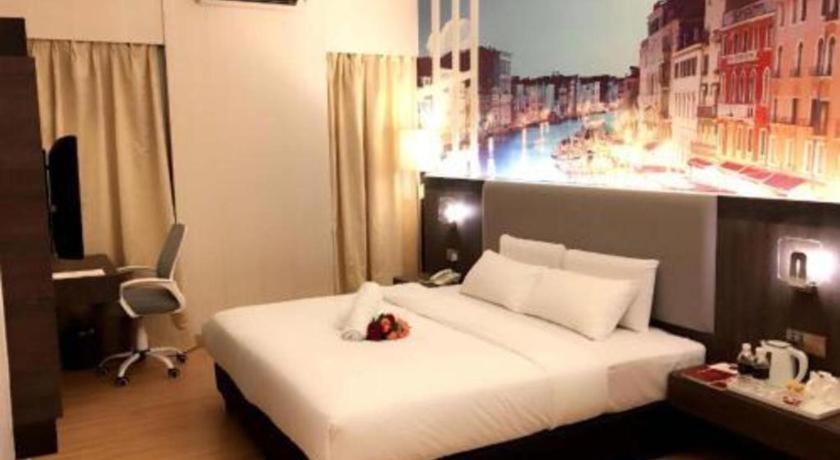 The Landmark Hotel Batu Pahat Esterno foto